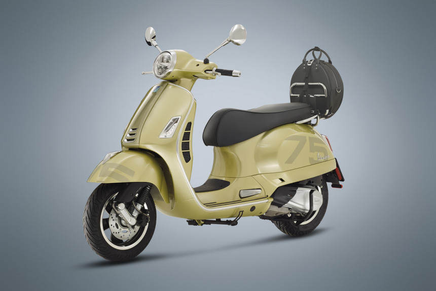 Vespa 75th Anniversary GTS 300